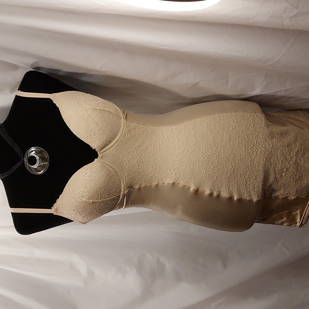SELF bodyshaper